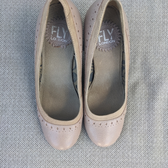 Fly London Block Heels - Picture 4 of 8